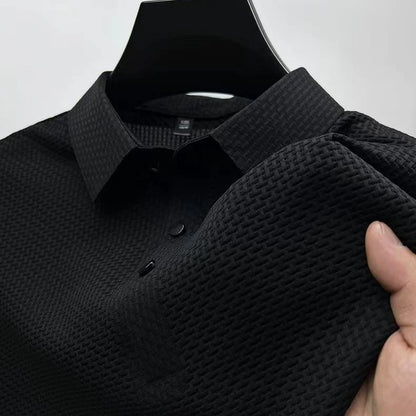 Camisa con tecnología antiarrugas